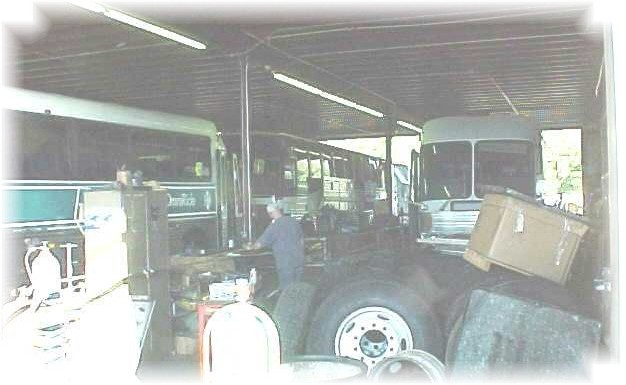 0209bus15.JPG (54156 bytes)