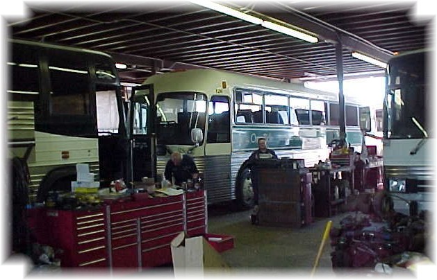 0209bus16.JPG (82497 bytes)
